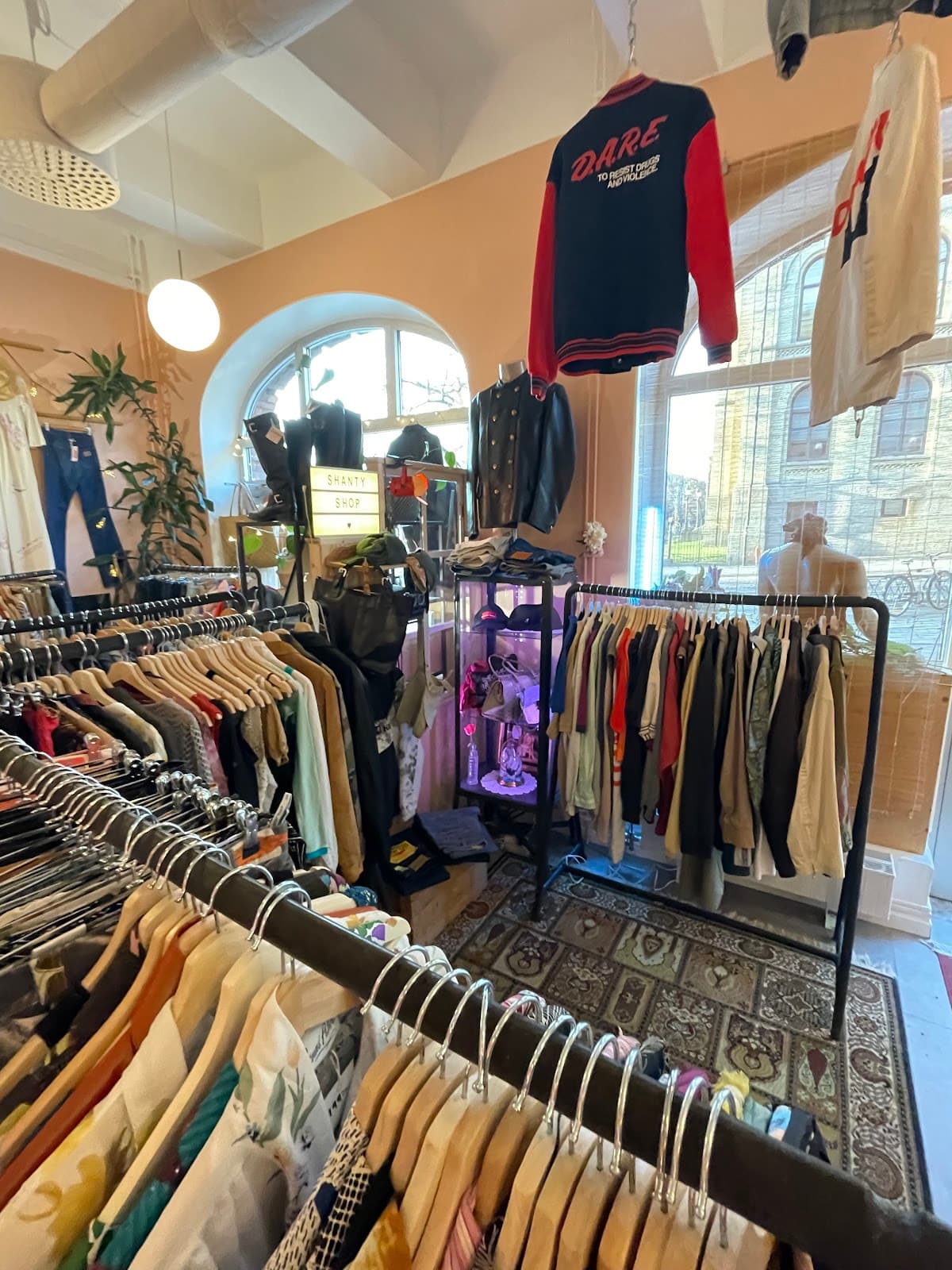 Shanty Shop Vintage - Photo 1