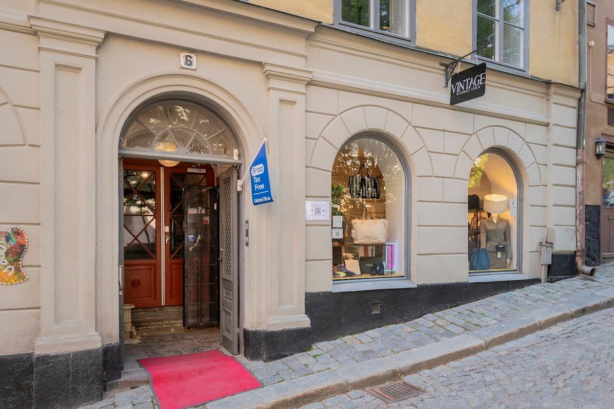 More Than Vintage - Photo 1