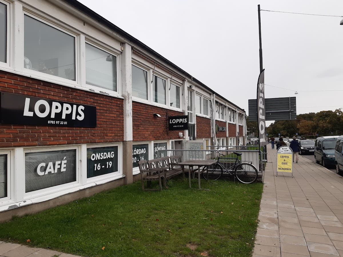 Sallerups lopp- och prylmarknad - Photo 1