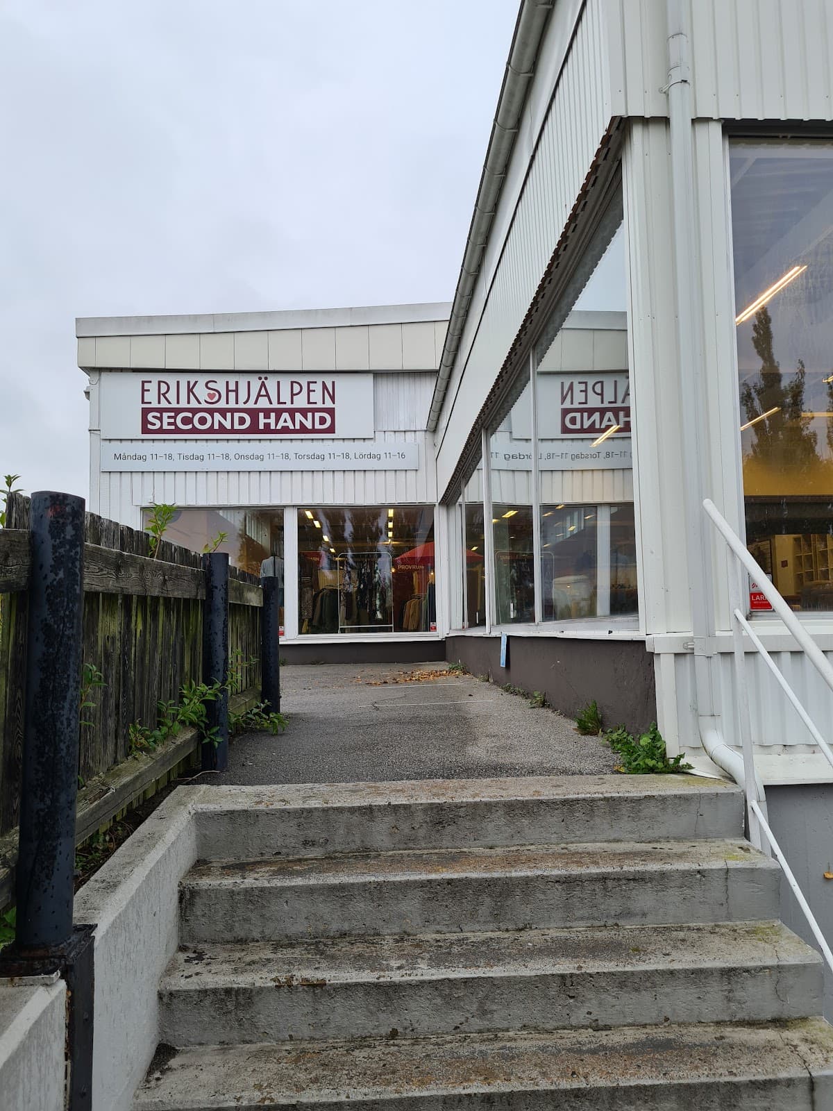 Erikshjälpen Second Hand Åkarp - Photo 1