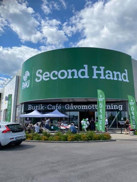 PMU Second Hand Café - Photo 1