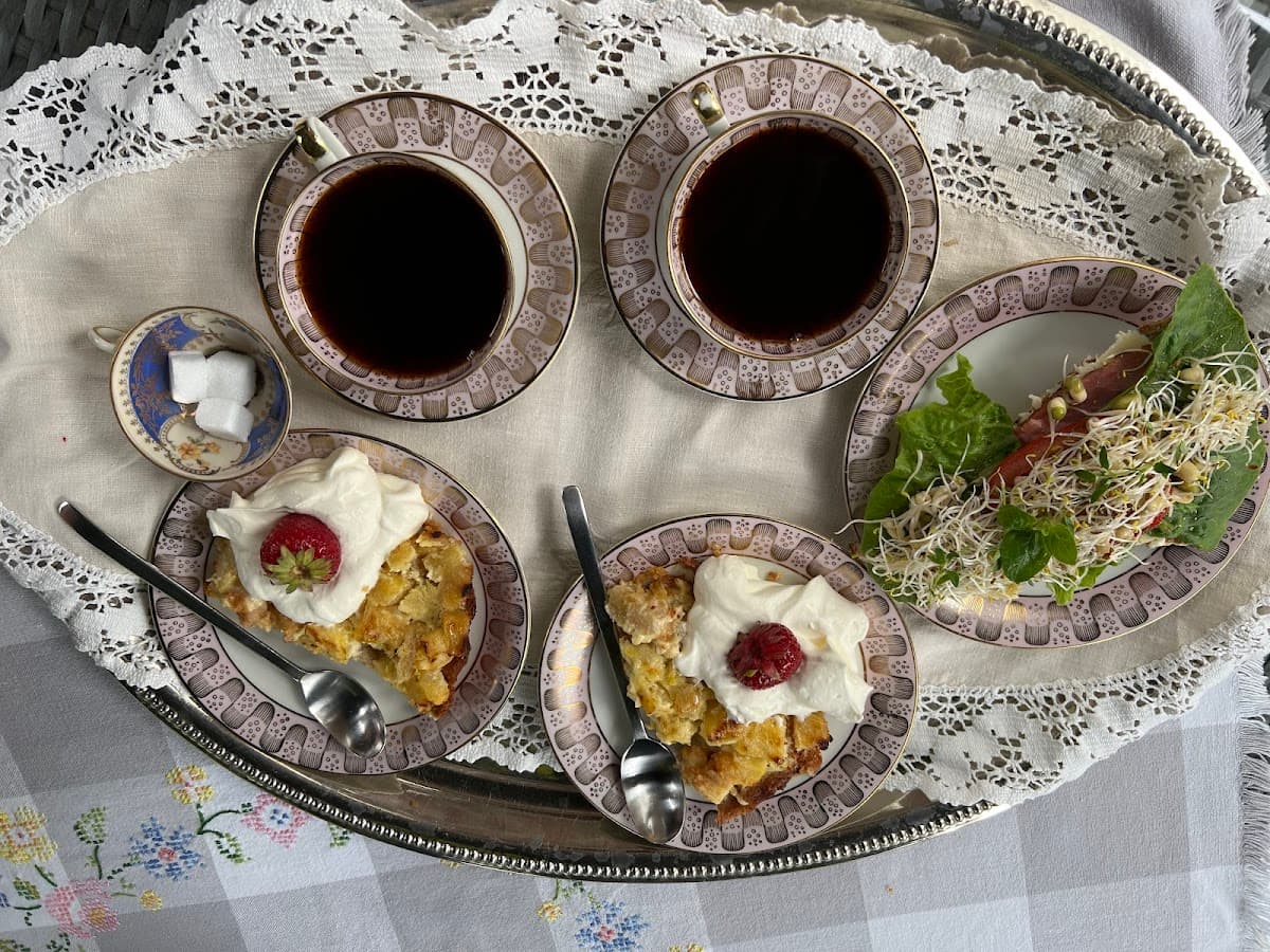 Café Maskrosen & Humlan - Photo 1