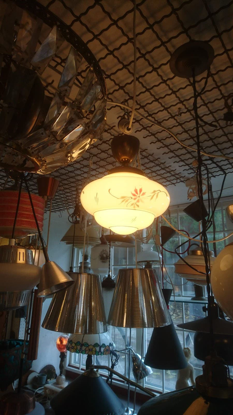 Gamla lampor & möbler - Photo 1