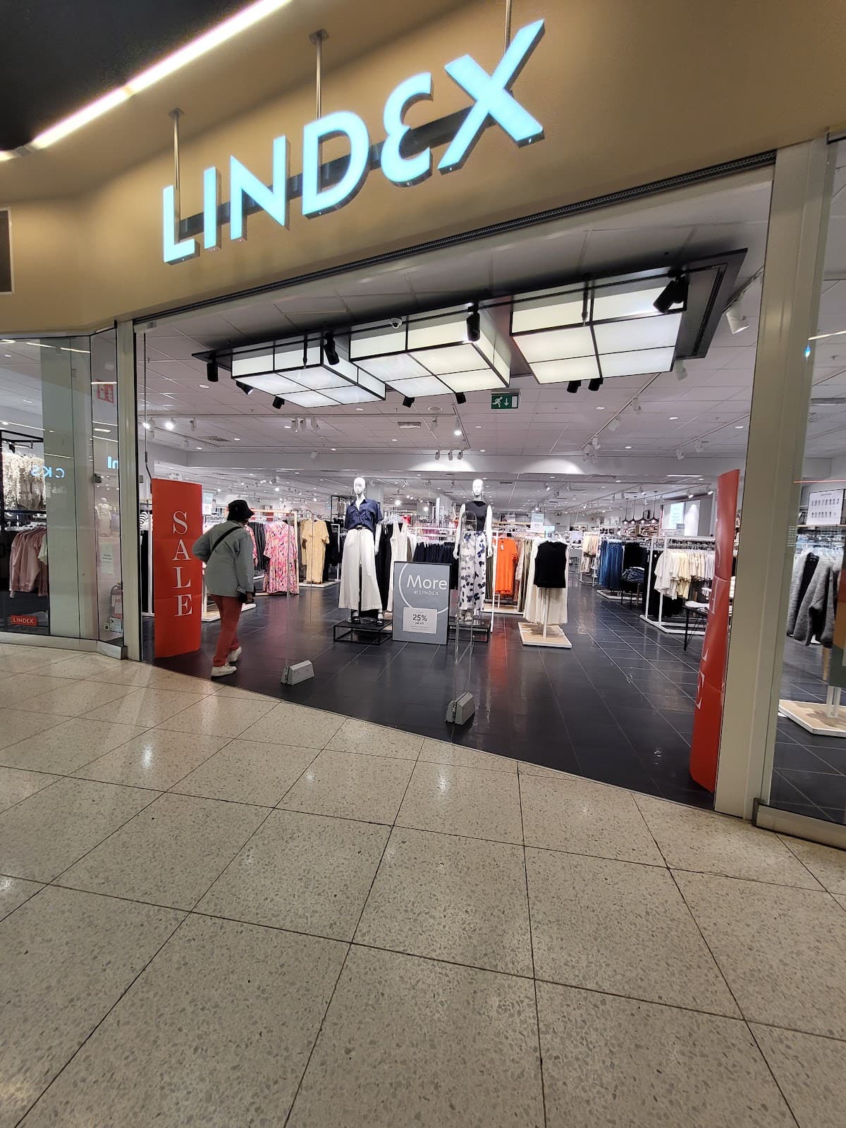 Lindex - Photo 1