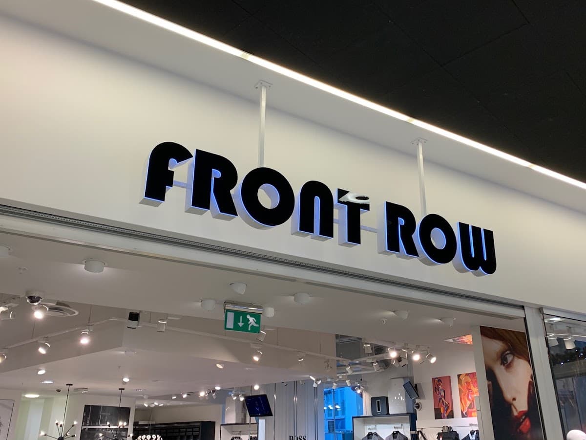 FrontRow - Photo 1