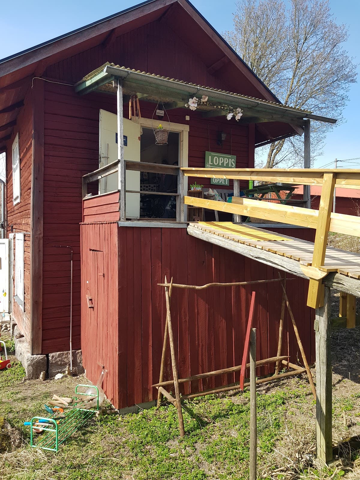 ÅbyLoppisen- Loppisen med humana priser - Photo 1