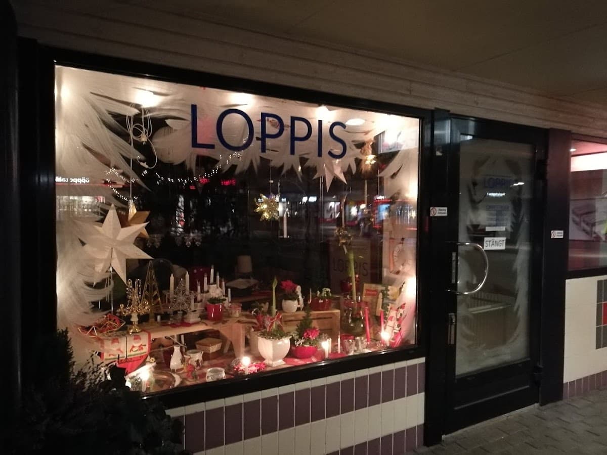 Second Hand och Loppis - Johannelunds Plaskdammsförening - Photo 1
